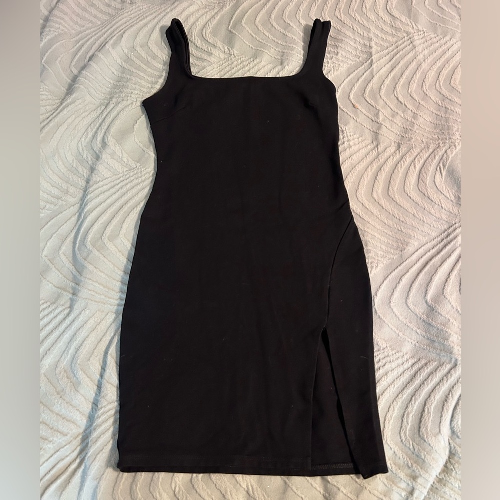 Elegant Black Sleeveless Dress